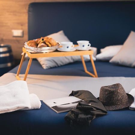 Napoliviva Bed & Breakfast ภายนอก รูปภาพ